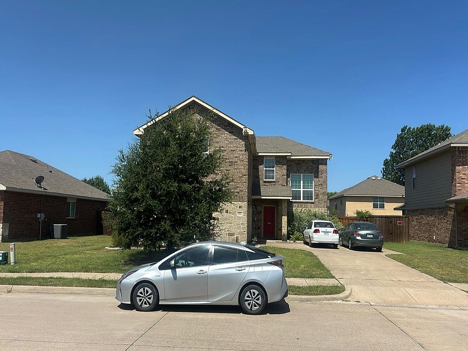 1st image of 331 Eagles Dr