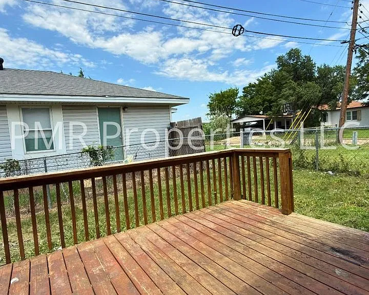 2904 NW 19th St — Photo 9