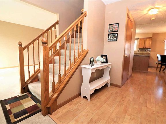 4th image of 5700 Hillcoat Dr
