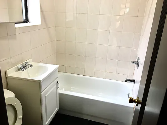 Rented by Corcoran | media 25