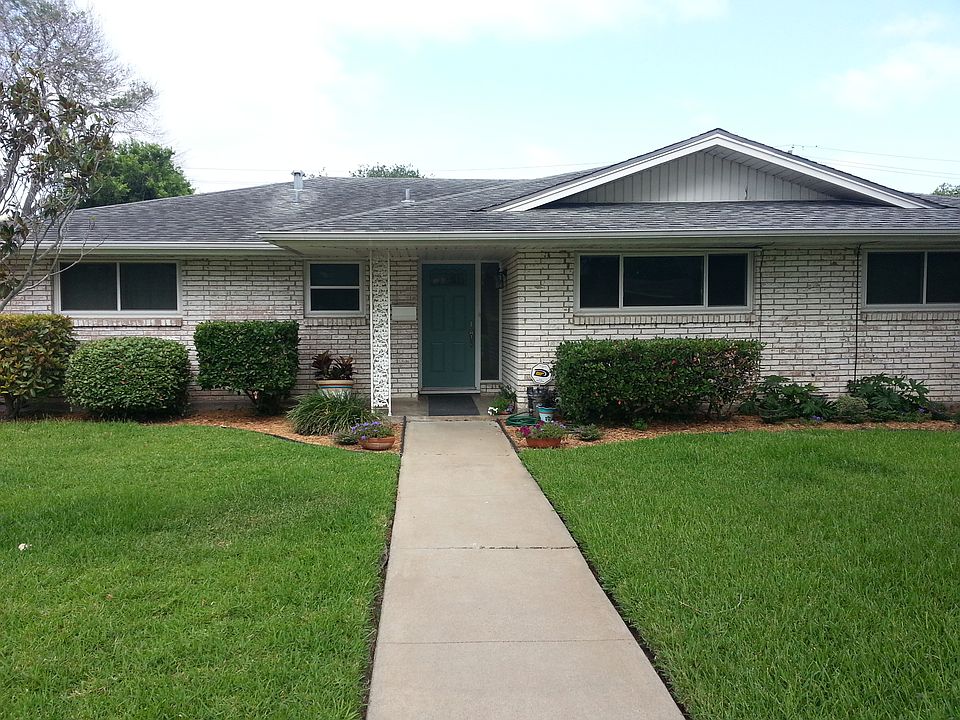 1st image of 1642 E Manor Dr