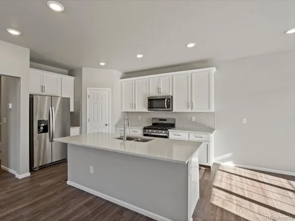 740 N Shawnee Street, Aurora, CO 80018