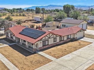20319 Seneca Rd, Apple Valley, CA 92307