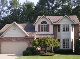 3321 Craig Dr, North Tonawanda, NY