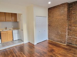 409 Adelphi St #2, Brooklyn, NY 11238