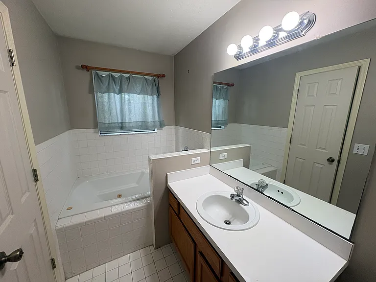 5255 SW 97th Way — Photo 8