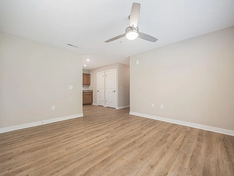 Broadleigh Lofts — Photo 12