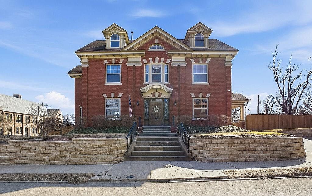 2028 Clay St, Saint Joseph, MO 64501 | MLS #2602589 | Zillow