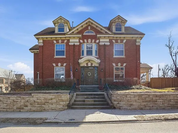 2028 Clay St, Saint Joseph, MO 64501