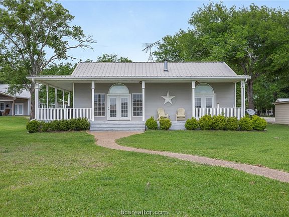 2nd image of 20283/20253 E Lakeshore Dr