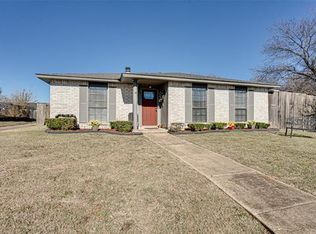 637 Eagle Dr, Desoto, TX 75115