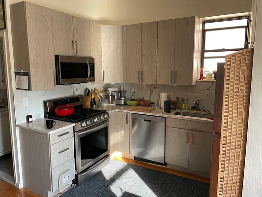 Rented by Corcoran | media 26