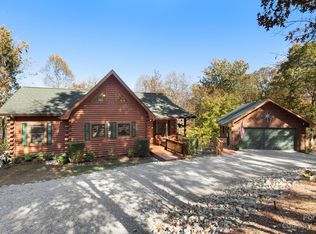 210 Hidden Lake Pkwy, Nebo, NC 28761