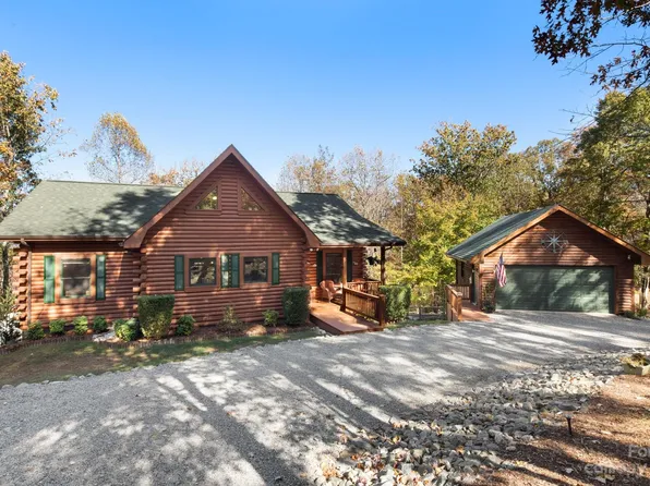 210 Hidden Lake Pkwy, Nebo, NC 28761