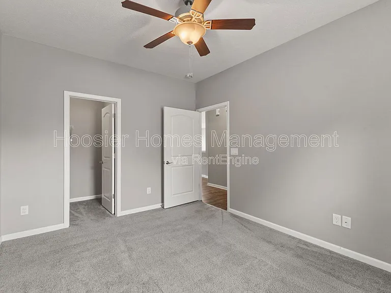 556 Dylan Dr — Photo 23