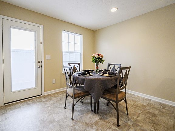 5th image of 104 Latimer Dr
