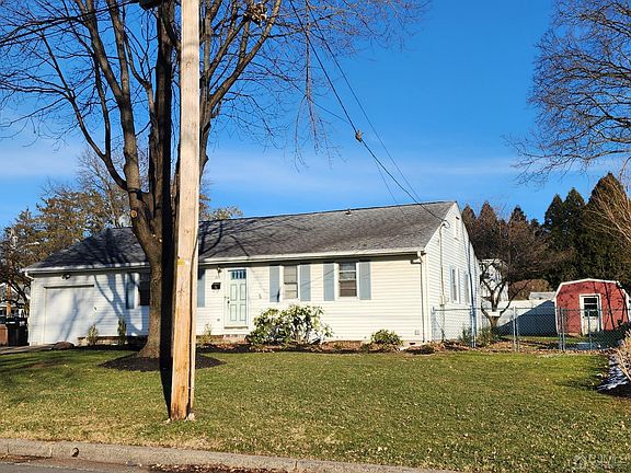 3rd image of 2105 Murray Ave