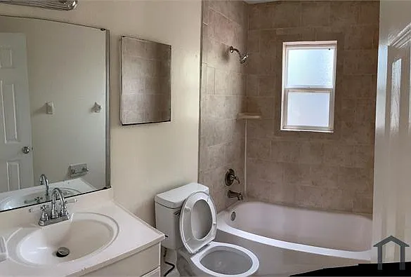 2 bed, 1100 sqft, $1,250 — Photo 4