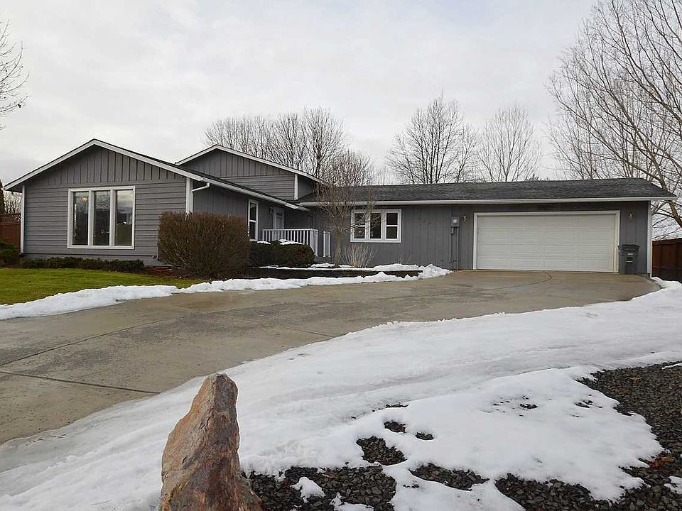 1st image of 920 S Glenbrook Ct