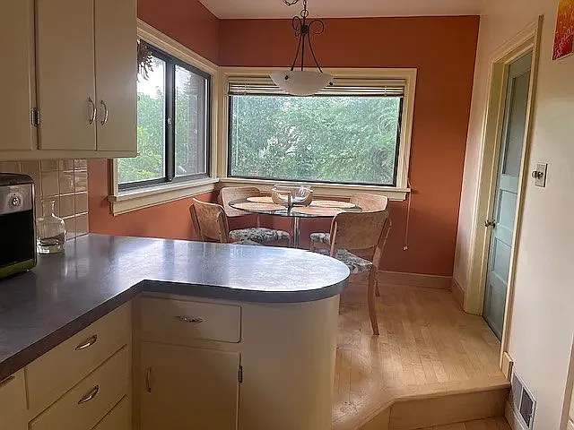 650 N San Jose Way — Photo 9