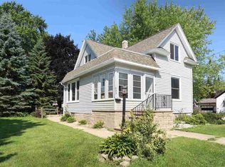 633 S Main St, Seymour, WI 54165