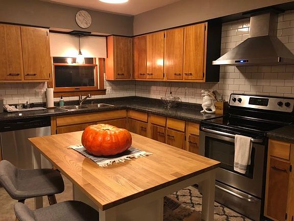 2nd image of 5628 Sandalwood Blvd