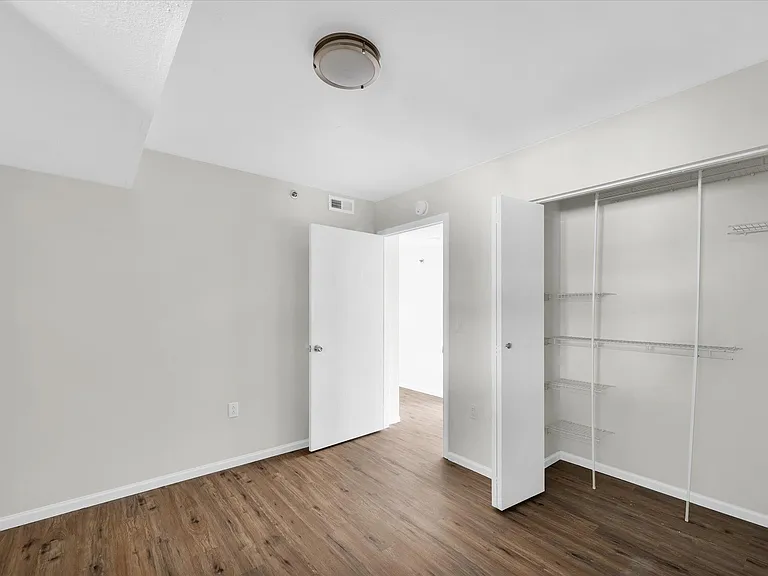 1102 E Colorado Ave — Photo 26