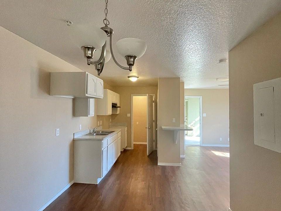2nd image of 4426 N Hein Rd #1203