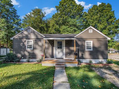 404 S Red Bud Trl, Buchanan, MI, 49107