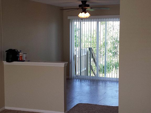 5th image of 406 Chateau Dr APT A