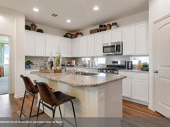 4th image of 18309 Urbano Dr