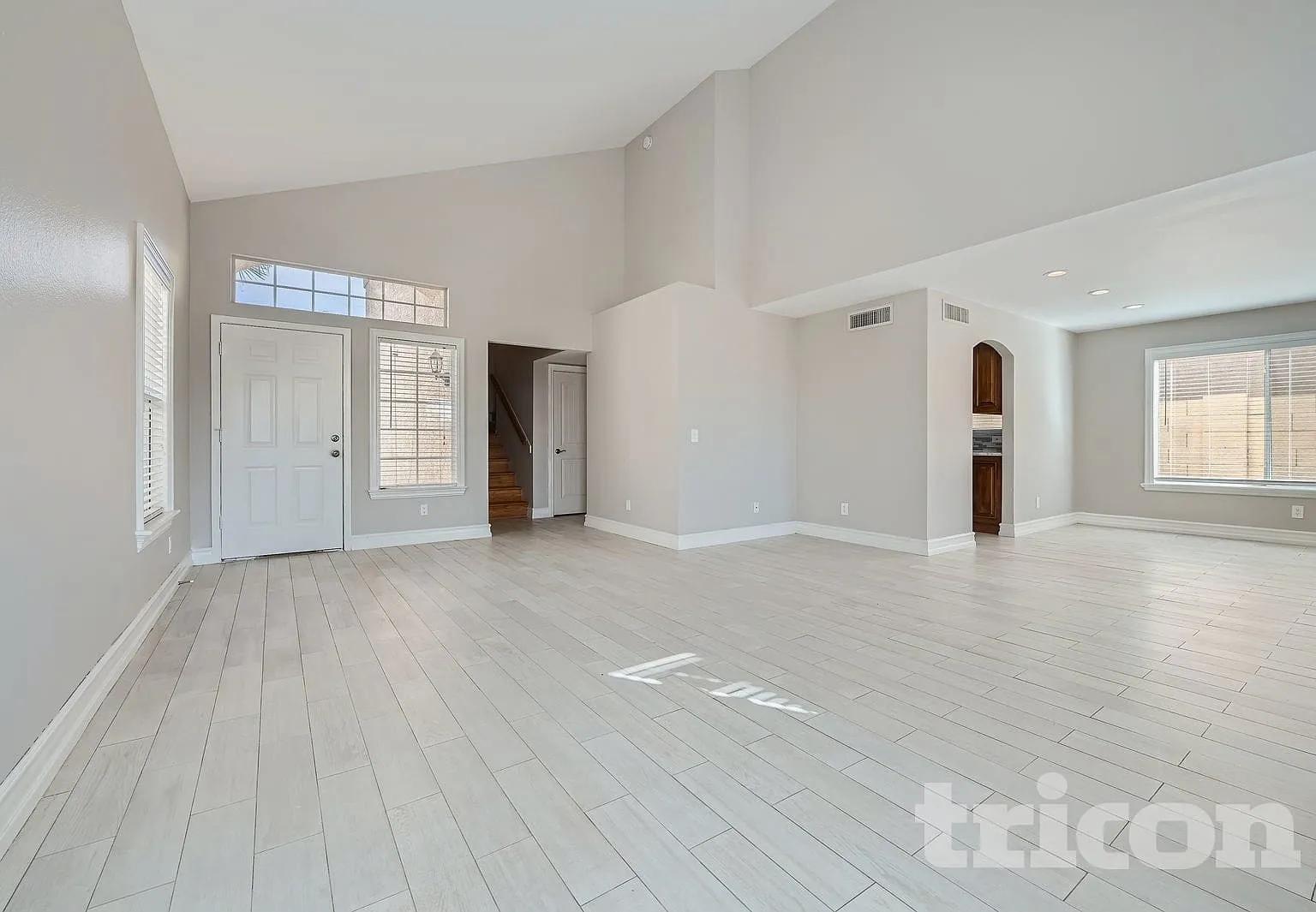10370 N 76th Dr Peoria AZ — Photo 2