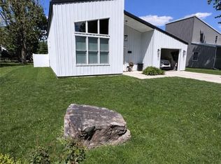 103 W Wood St, Middle Point, OH 45863