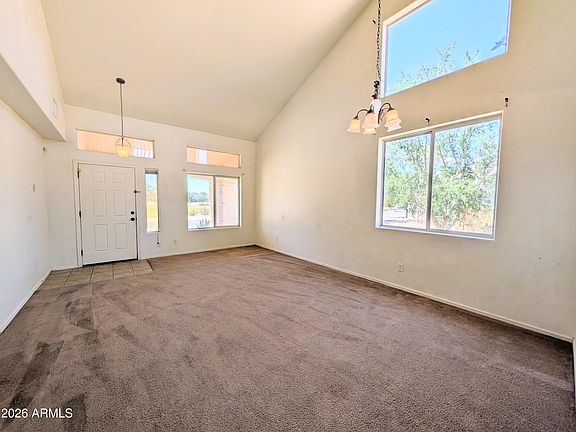 2nd image of 712 W BALDWIN Loop