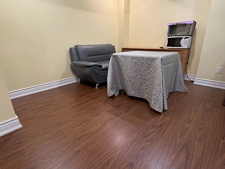 10 Scott Brown St #BASEMENT — Photo 4