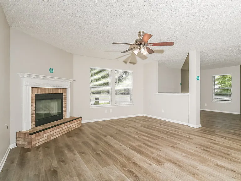 8943 Browns Valley Ln — Photo 6