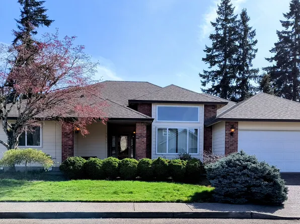 1231 NE 12th Way, Canby, OR 97013