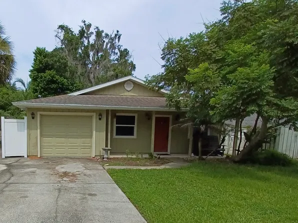 1935 Vernon Pl, Daytona Beach, FL 32119