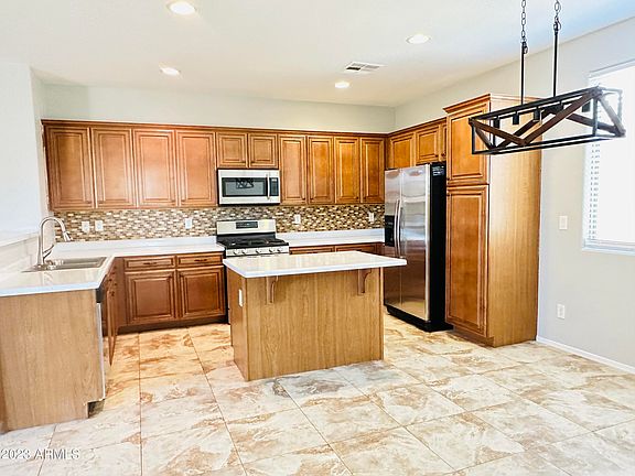 3rd image of 18027 W PALO VERDE Avenue