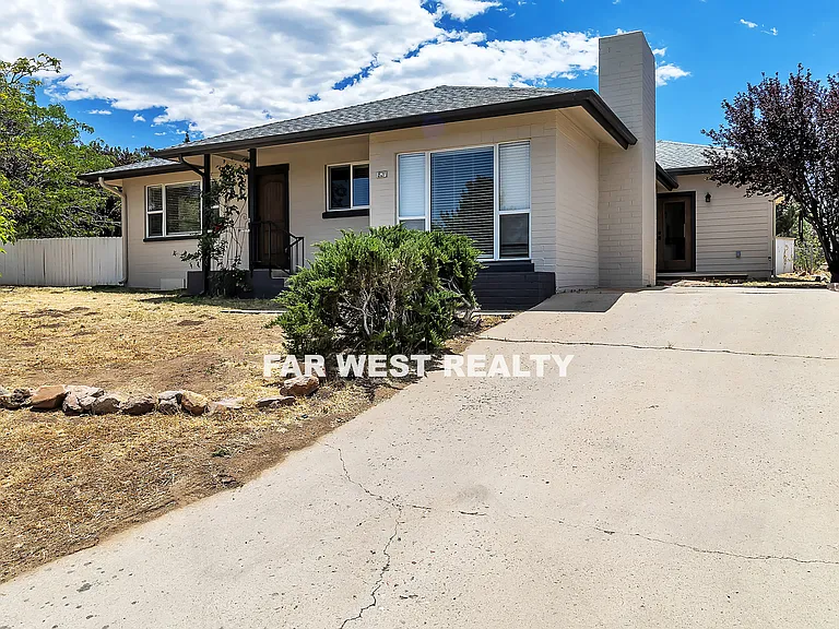 821 Prescott Heights Dr — Photo 3