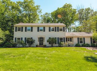 14555 Woodridge Cir, Brookfield, WI 53005