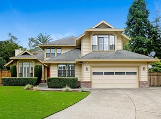 401 Fairway Court, Healdsburg, CA 95448