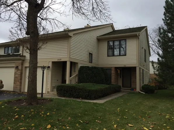 1323 Downs Pkwy, Libertyville, IL 60048