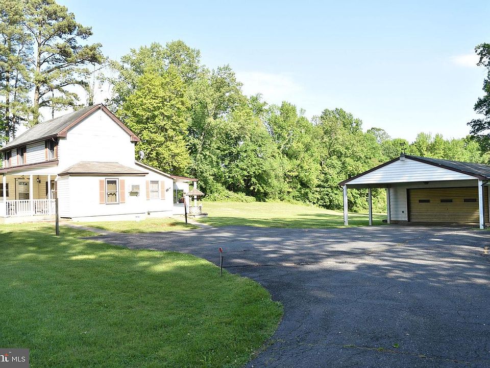 1st image of 601 Yarish Ln