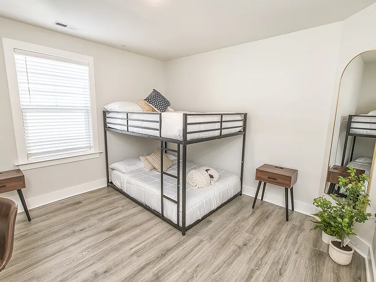 4811 Shelley Dr — Photo 8