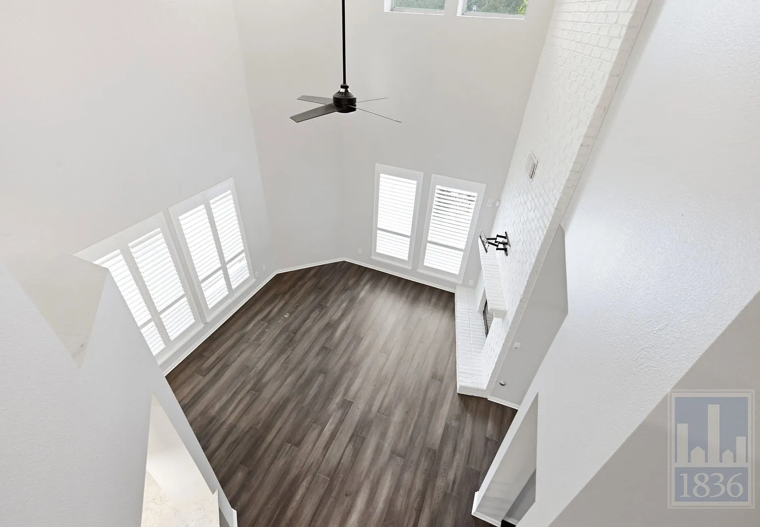 4 bed, 2.5 bath, 2799 sqft, $4,100 — Photo 4