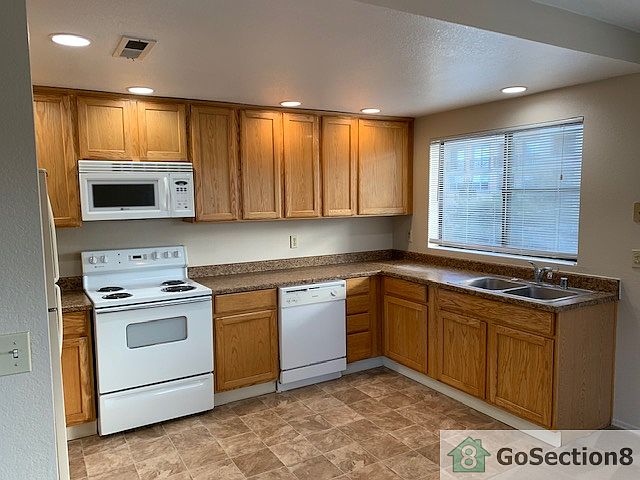 1st image of 2605 French St #6