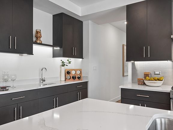 5th image of 1901 N Halsted St #3A
