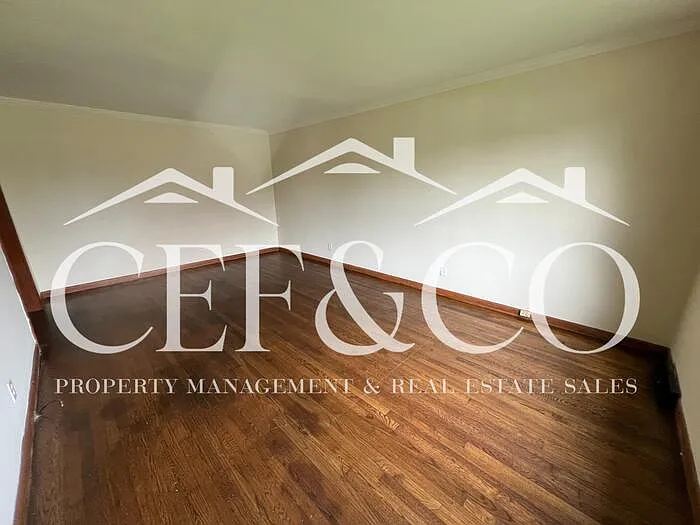 2 bed, 1.0 bath, 1111 sqft, $1,095 — Photo 2
