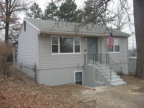 1st image of 2185 Clifton Ave